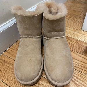 Ugg color dust pink/cream